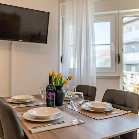 Maja Apartman Zára